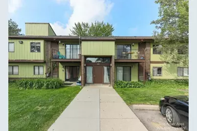 1472 W Chateau Vert Street #D, Ypsilanti, MI 48197 - Photo 1