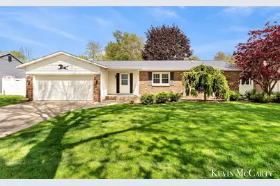 1746 Edgewood Avenue SE, Grand Rapids, MI 49506 - Photo 1