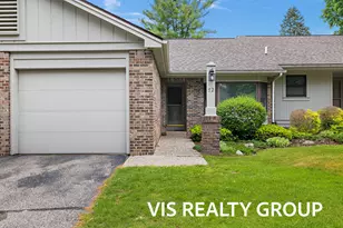 72 Skyline Cir NW, Grand Rapids, MI 49504 - Photo 1