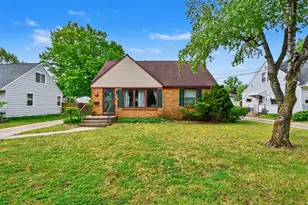 1308 Ellsmere St NE, Grand Rapids, MI 49505 - Photo 1