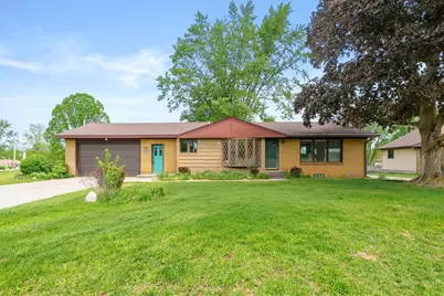 1015 Chippewa Street, Jenison, MI 49428 - Photo 1