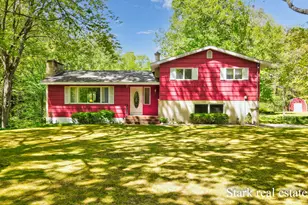 2816 E Mt Garfield Rd, Muskegon, MI 49444 - Photo 1