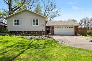 4374 E T U Ave, Vicksburg, MI 49097 - Photo 1