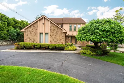 33801 York Ridge Street, Farmington Hills, MI 48331 - Photo 1
