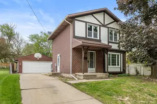 1073 Sweet St NE, Grand Rapids, MI 49505 - Photo 1