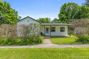 320 E Main St, Saranac, MI 48881 - Photo 1