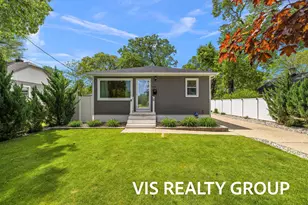 1508 Cedar St NE, Grand Rapids, MI 49503 - Photo 1