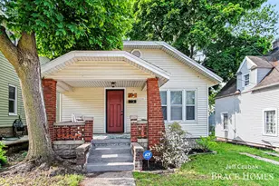 14 Ann St NW, Grand Rapids, MI 49505 - Photo 1