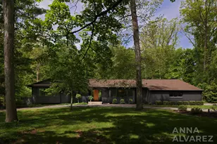 7130 Oakbrook St SE, Grand Rapids, MI 49546 - Photo 1