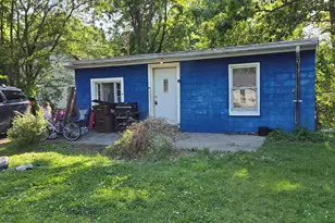 1156 Fairfax Ave, Jackson, MI 49203 - Photo 1