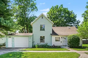 139 N Kalamazoo Ave, Vicksburg, MI 49097 - Photo 1