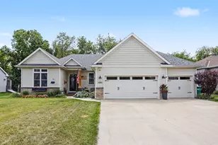 2531 Avalon Woods Dr, Portage, MI 49024 - Photo 1
