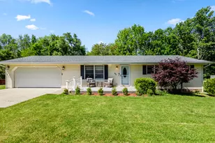 65 W Hallett St, Hillsdale, MI 49242 - Photo 1