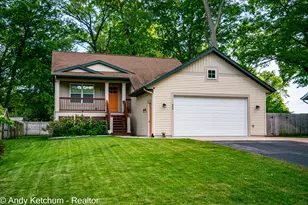 404 3rd Ave, Holland, MI 49424 - Photo 1