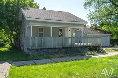826 Lincoln Avenue NW, Grand Rapids, MI 49504 - Photo 1