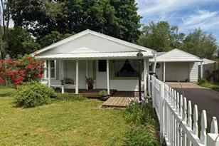 2831 McKinley St, Kalamazoo, MI 49004 - Photo 1