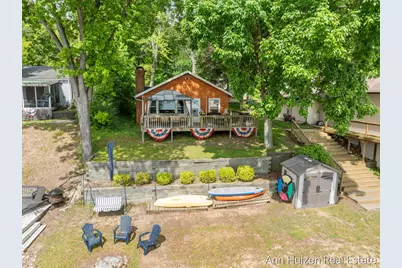 11415 Oak Drive, Delton, MI 49046 - Photo 1