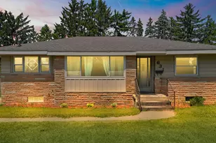 631 Oakcrest St SW, Wyoming, MI 49509 - Photo 1