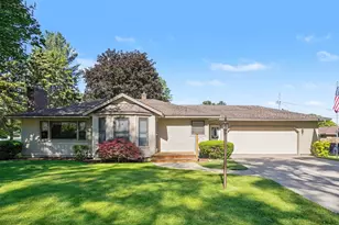 208 Cypress Ave, Holland, MI 49423 - Photo 1