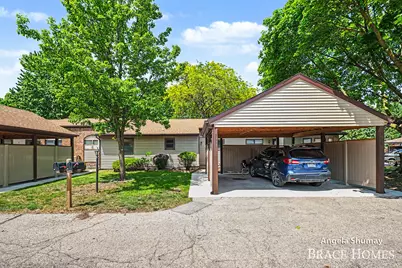 2631 Chatham Woods Drive SE, Grand Rapids, MI 49546 - Photo 1