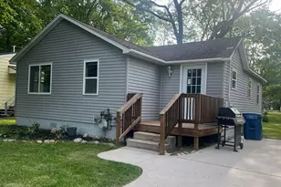 212 N Linden Ave, Fremont, MI 49412 - Photo 1