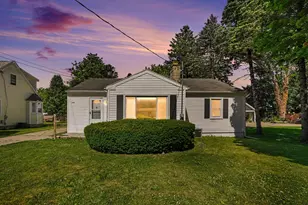 1425 Sunnyside Dr, Kalamazoo, MI 49048 - Photo 1