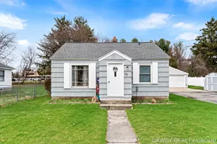 69 Brownell St SE, Grand Rapids, MI 49548 - Photo 1