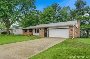 4871 Newcastle Dr SE, Grand Rapids, MI 49508 - Photo 1