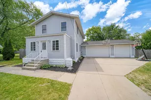 825 Gerald Ave, Jackson, MI 49203 - Photo 1