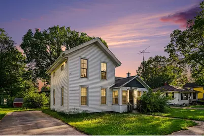 307 E State Street, Vicksburg, MI 49097 - Photo 1