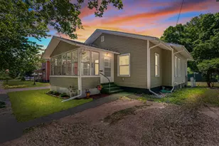 512 S Market St, Hudson, MI 49247 - Photo 1