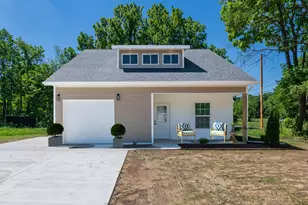 109 Miller St, Dowagiac, MI 49047 - Photo 1