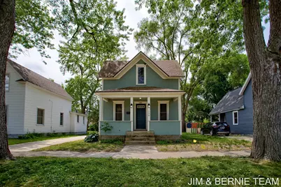 124 E 17th Street, Holland, MI 49423 - Photo 1