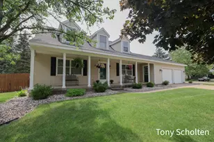 7537 Woodside Dr, Hudsonville, MI 49426 - Photo 1
