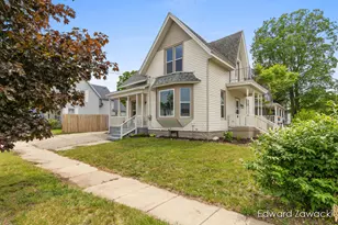 404 S Bridge St, Belding, MI 48809 - Photo 1