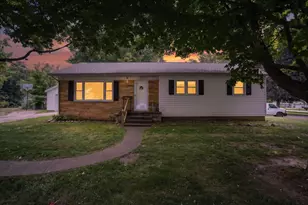 509 Fayette St, Jonesville, MI 49250 - Photo 1