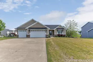 3899 Chester St, Hudsonville, MI 49426 - Photo 1