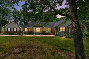 525 Judd Rd, Saline, MI 48176 - Photo 1