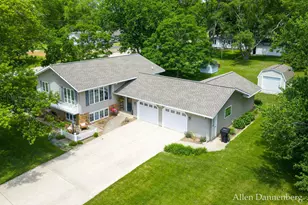 10497 Beechnut Ln, Zeeland, MI 49464 - Photo 1