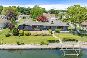 68911 Island Dr, Edwardsburg, MI 49112 - Photo 1