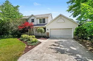 1090 Cumberland Ave SE, Lowell, MI 49331 - Photo 1