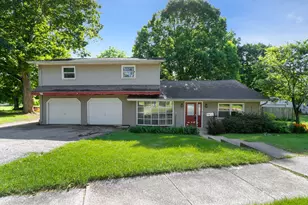 702 Main St, Buchanan, MI 49107 - Photo 1