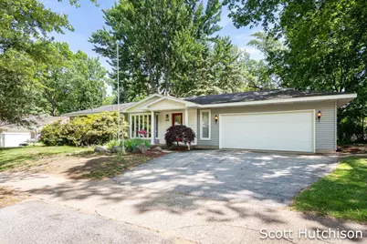4316 Kennilworth Drive SE, Grand Rapids, MI 49546 - Photo 1