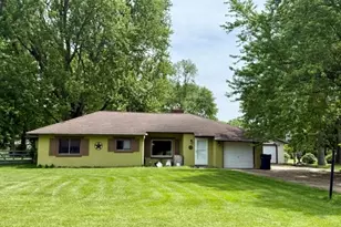 127 Island Ave, Battle Creek, MI 49037 - Photo 1