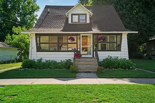 332 High View St, Watervliet, MI 49098 - Photo 1