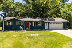 57385 Hamilton St, Mattawan, MI 49071 - Photo 1