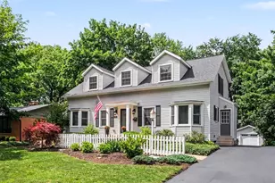 2621 Elmwood Dr SE, Grand Rapids, MI 49506 - Photo 1