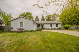 1508 Hendrick Rd, Muskegon, MI 49441 - Photo 1