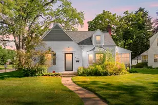 1307 Lakeway Ave, Kalamazoo, MI 49001 - Photo 1