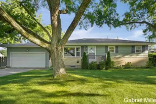 1600 Barbara Ann Dr, Stevensville, MI 49127 - Photo 1